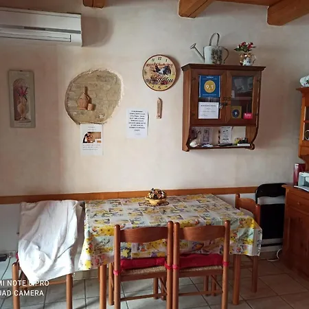 Onda Blu לינה וארוחת בוקר 3*